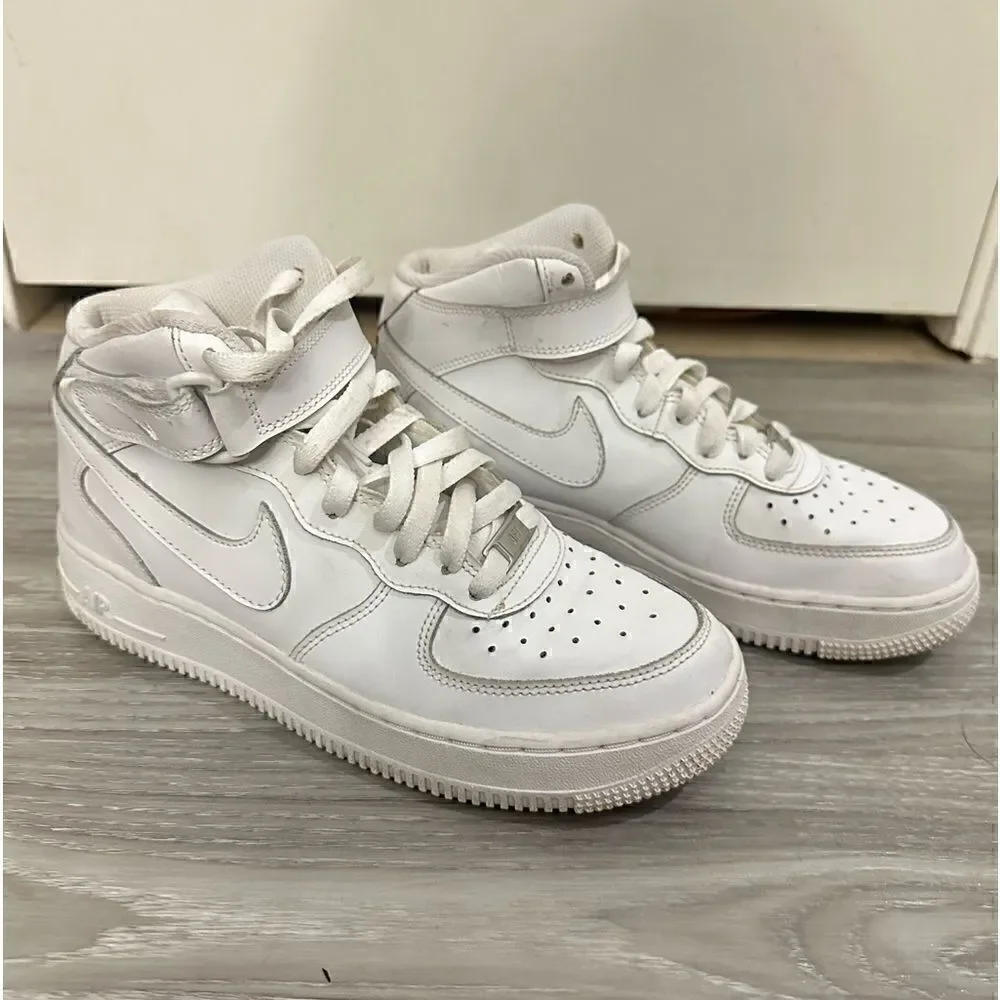 Nike Air Force 1 size 6Y